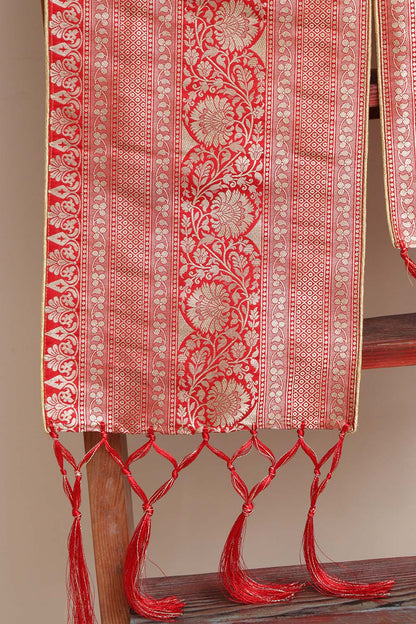 Luxurion World Customised Royal Swagat Stole/Dupatta – Elegant and Luxurious Red Banarasi Silk Stole With a Beautifully Matching Tassel & Brooch for Welcoming Guests at Weddings, Anniversaries or Grand Celebratory Occasions - Luxurion World