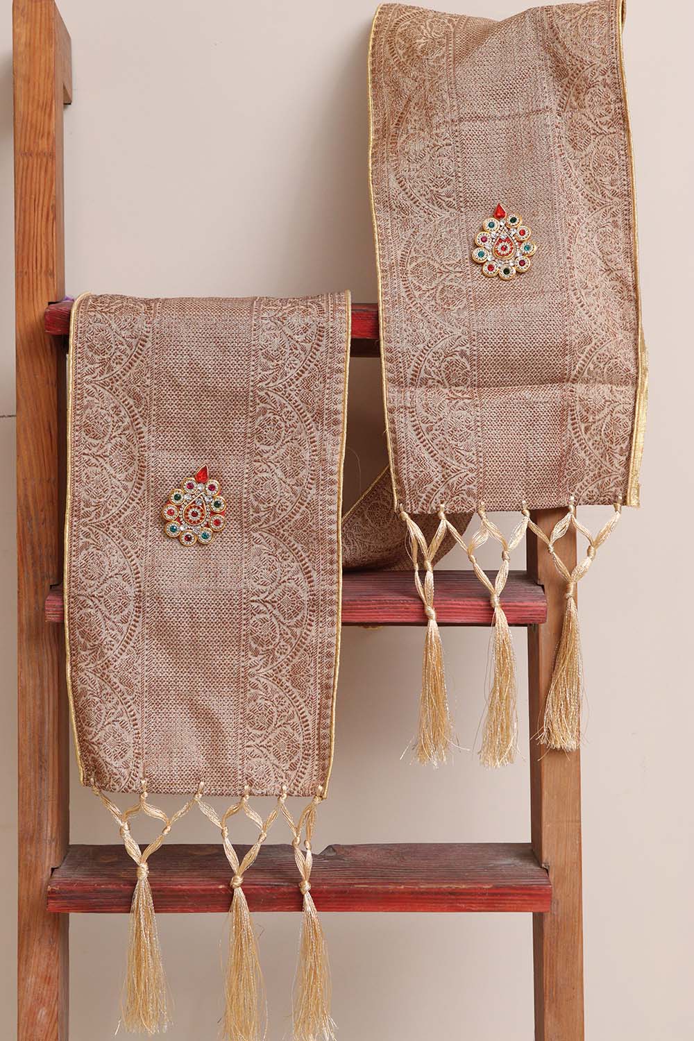 Luxurion World Customised Swagat Stole/Dupatta – Pastel Banarasi Antique Zari Cotton Stole With a Beautifully Matching Tassel & Brooch for Welcoming Guests at Weddings, Anniversaries or Grand Celebratory Occasions - Luxurion World