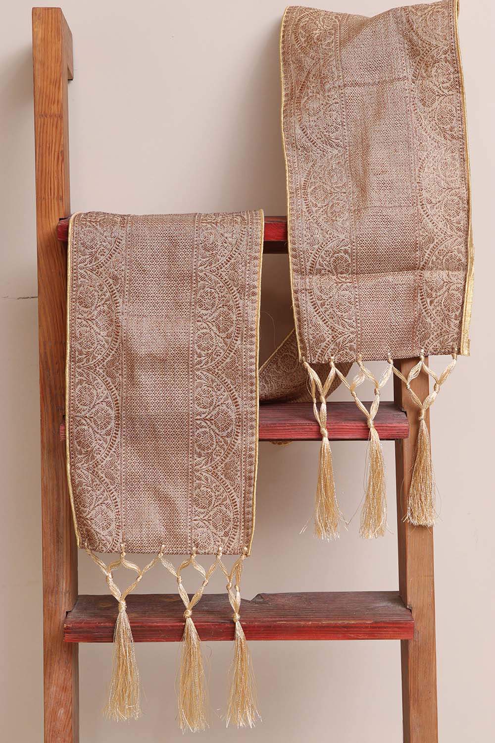 Luxurion World Customised Swagat Stole/Dupatta – Pastel Banarasi Antique Zari Cotton Stole With a Beautifully Matching Tassel & Brooch for Welcoming Guests at Weddings, Anniversaries or Grand Celebratory Occasions - Luxurion World