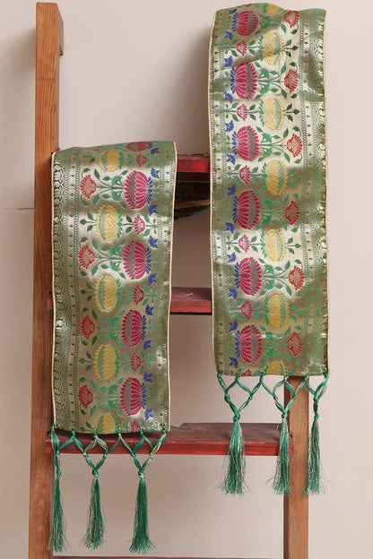 Luxurion World Customised Royal Swagat Stole/Dupatta – Elegant and Luxurious Green Paithani Silk Flower Design Stole With a Beautifully Matching Tassel & Brooch for Welcoming Guests at Weddings, Anniversaries or Grand Celebratory Occasions - Luxurion World