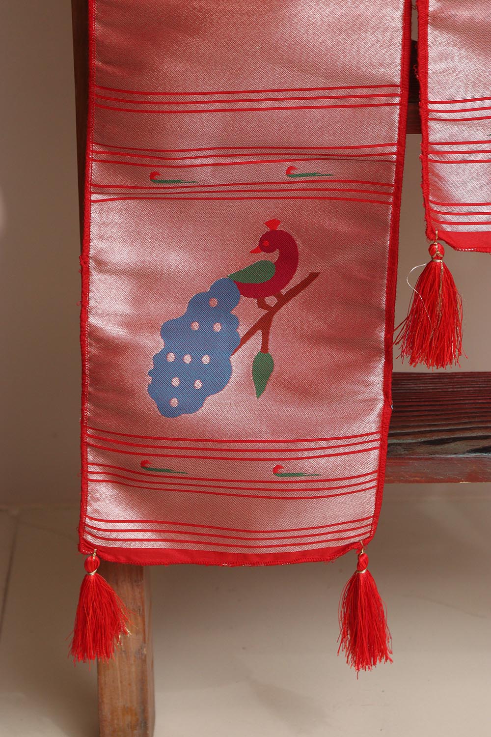 Luxurion World Customised Royal Swagat Stole/Dupatta – Elegant and Luxurious Red Paithani Silk with Peacock Stole With a Beautifully Matching Tassel for Welcoming Guests at Weddings, Anniversaries or Grand Celebratory Occasions - Luxurion World