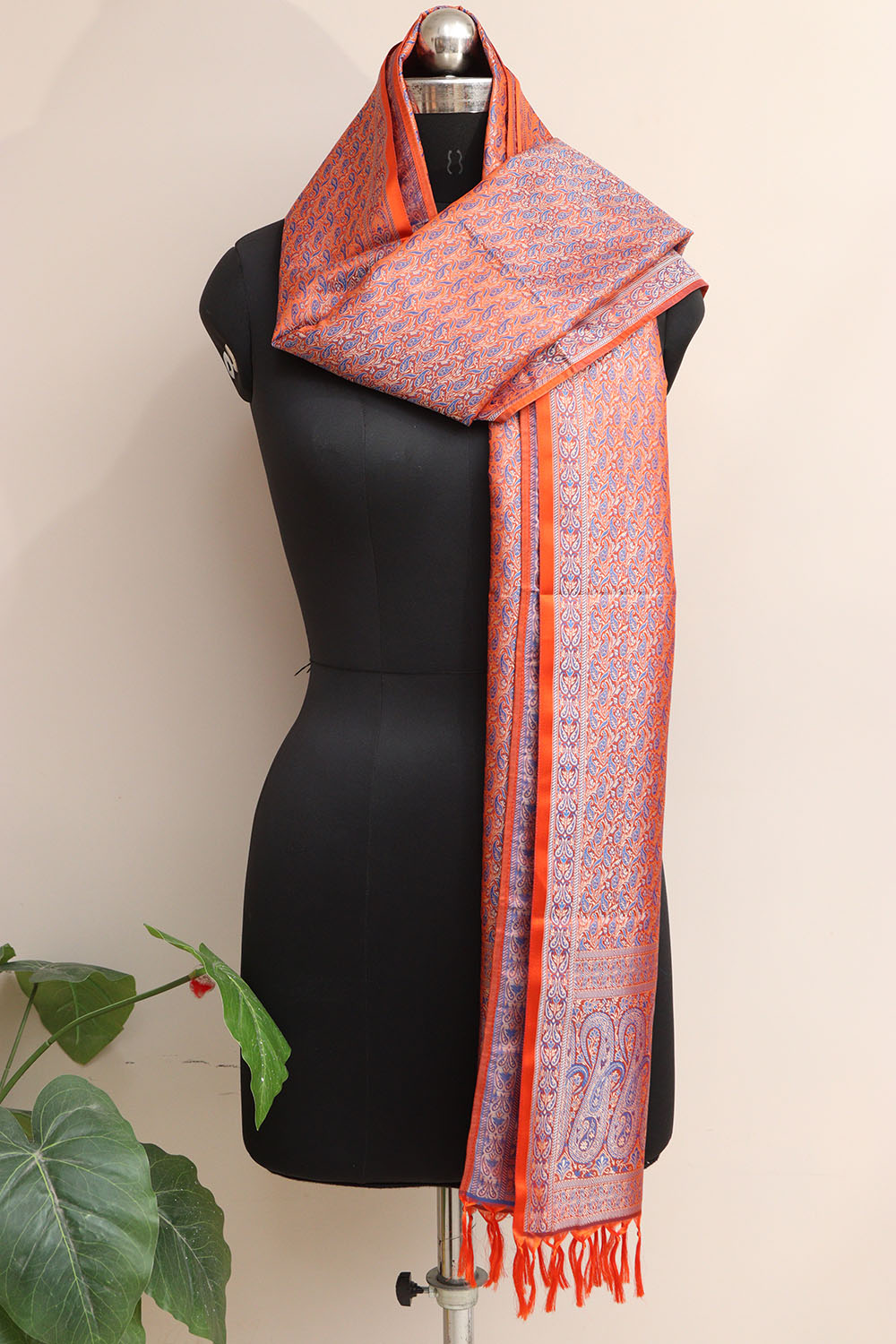 Elegant Orange Banarasi Silk Tanchui jamawar Stole - Luxurion World