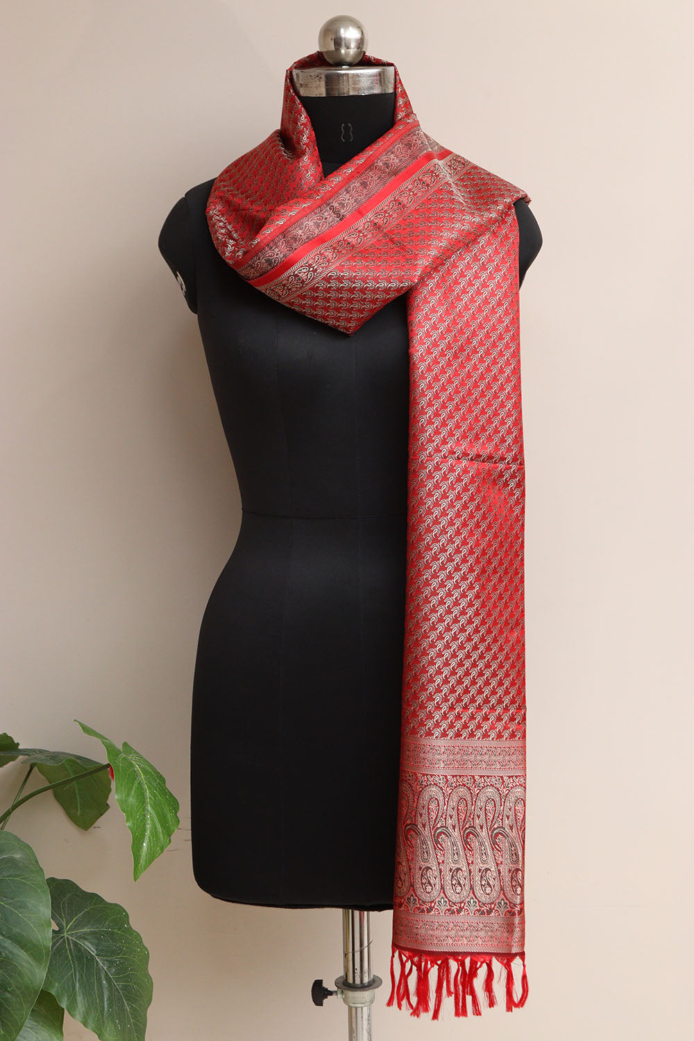 Elegant Red Banarasi Silk Tanchui jamawar Stole - Luxurion World
