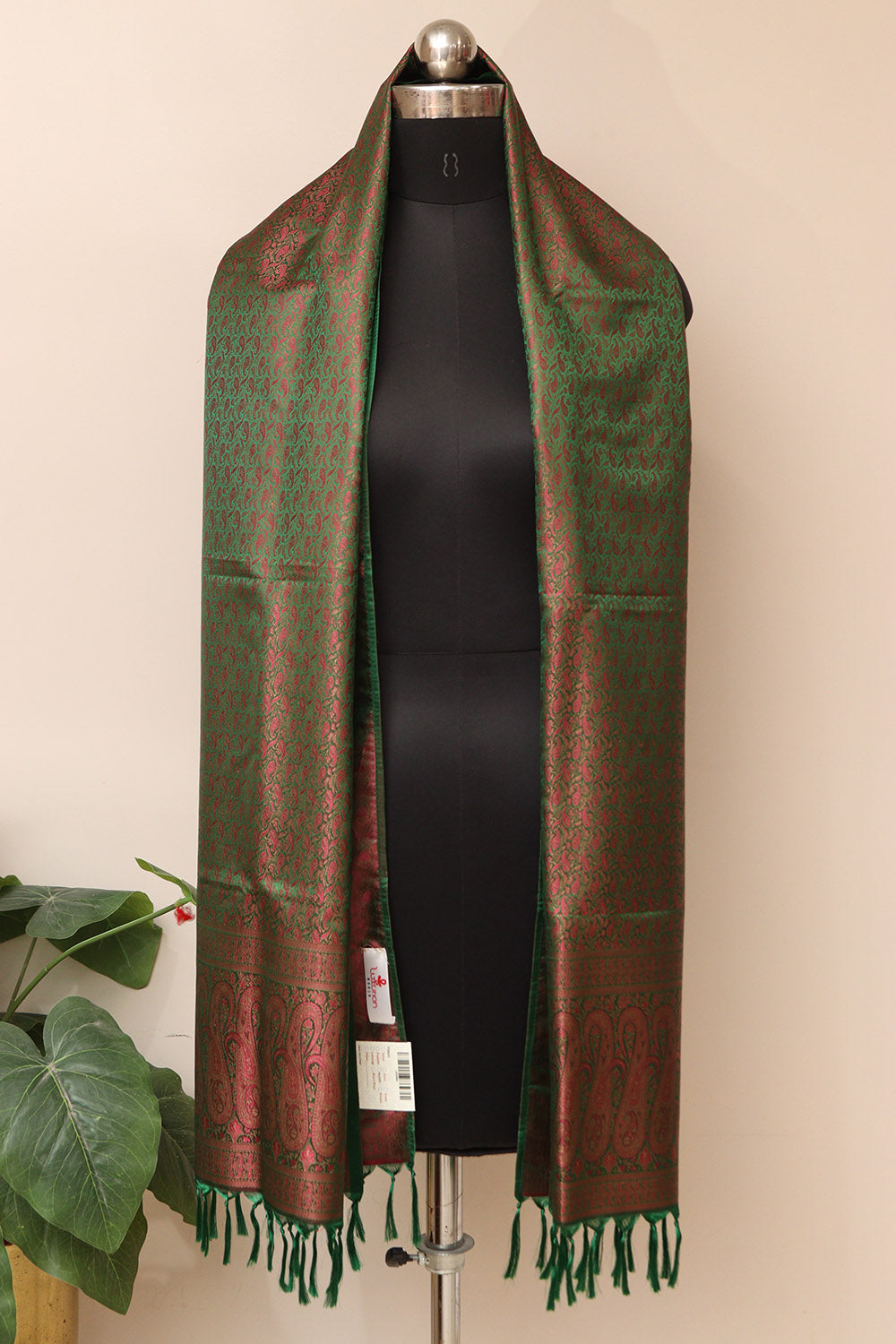Green Banarasi Silk Tanchui jamawar Stole - Elegant and Luxurious - Luxurion World