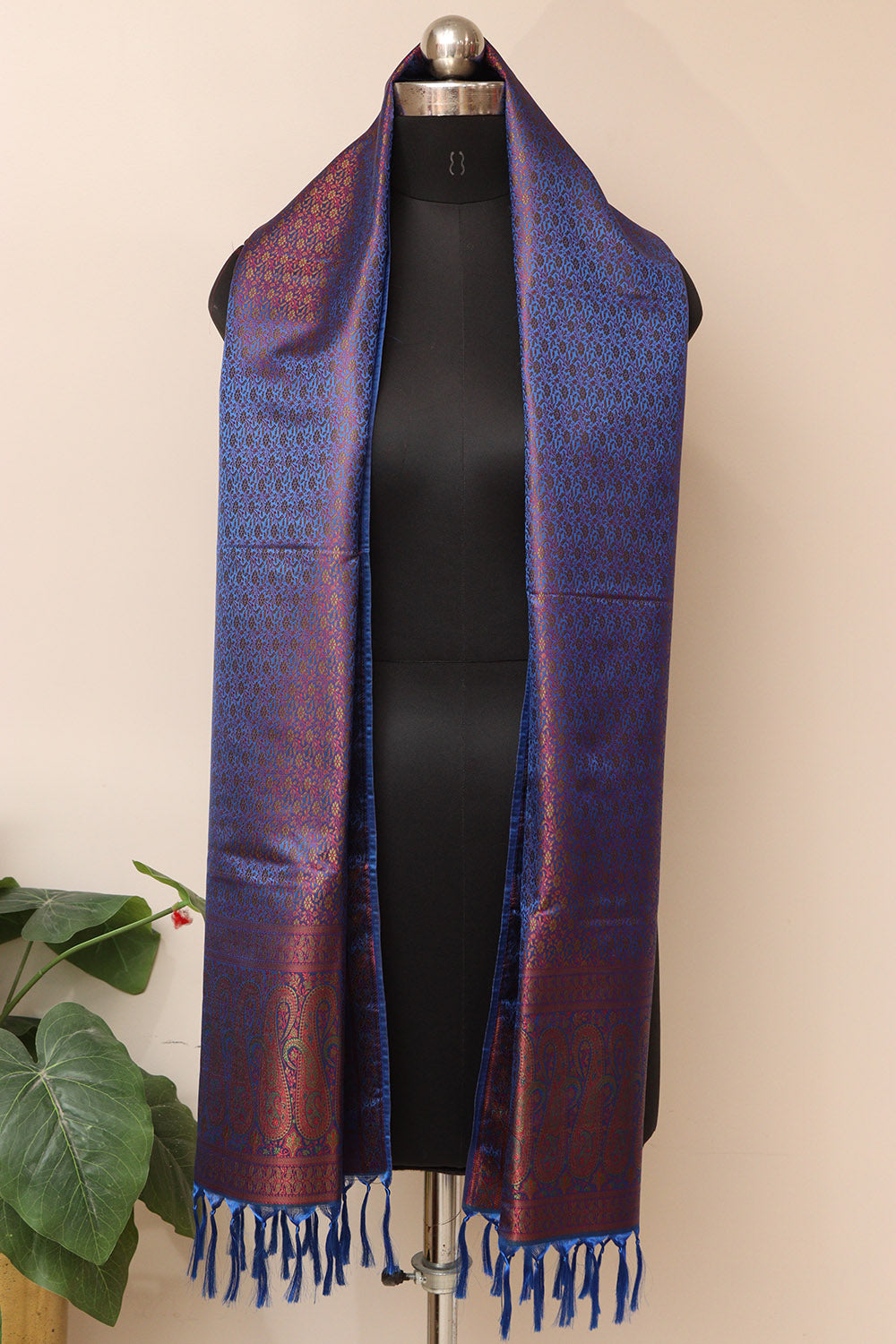 Blue Banarasi Silk Tanchui jamawar Stole - Luxurion World