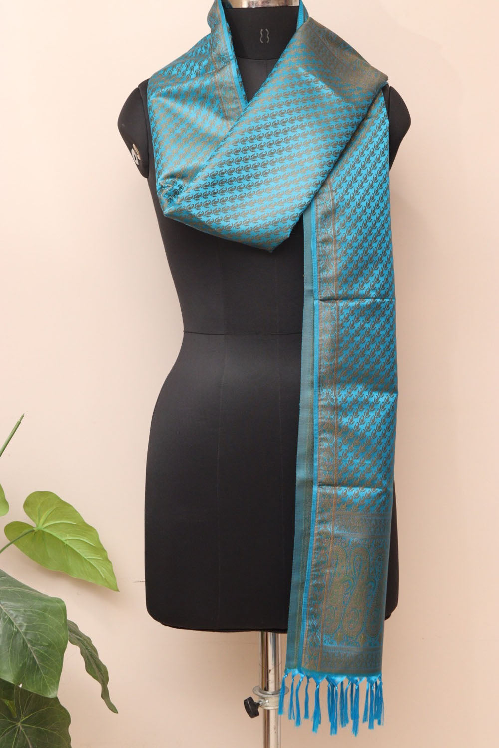 Blue Banarasi Silk Tanchui Jamawar Stole - Elegant and Luxurious - Luxurion World- Crafted Heirlooms