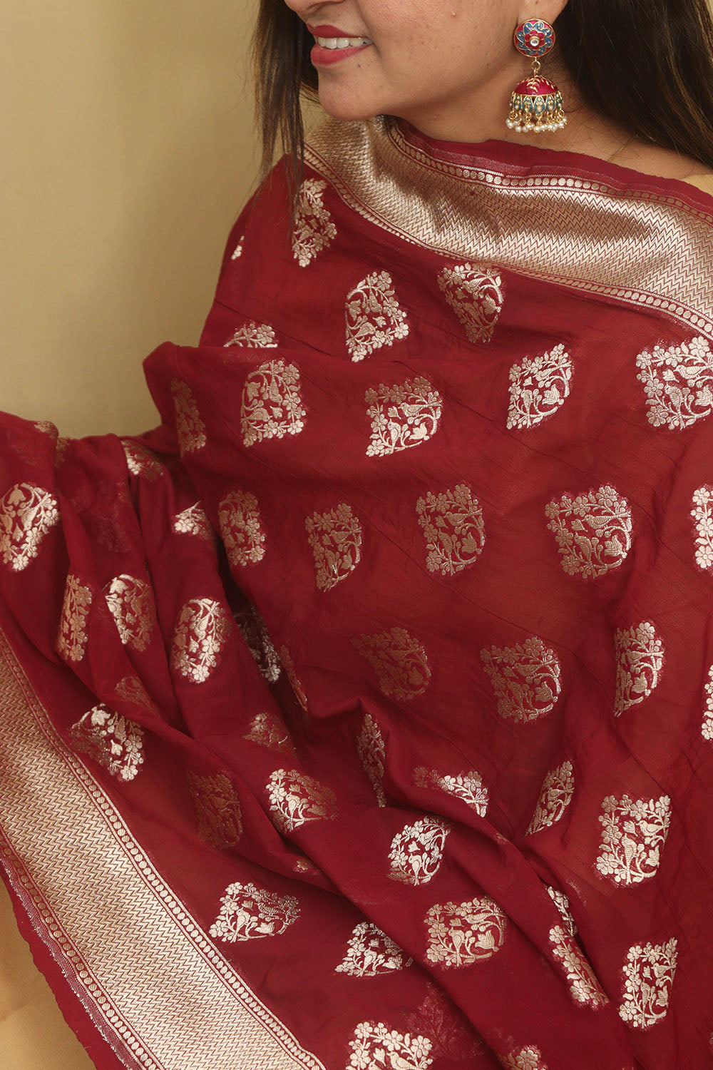Elegant Maroon Banarasi Georgette Stole - Luxurion World
