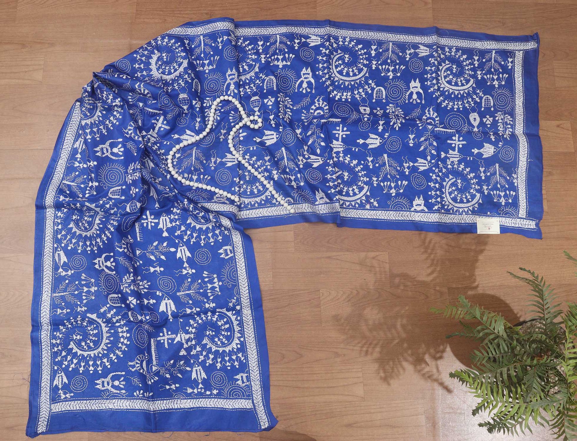 Blue Kantha Silk Stole with Hand Embroidery - Luxurion World