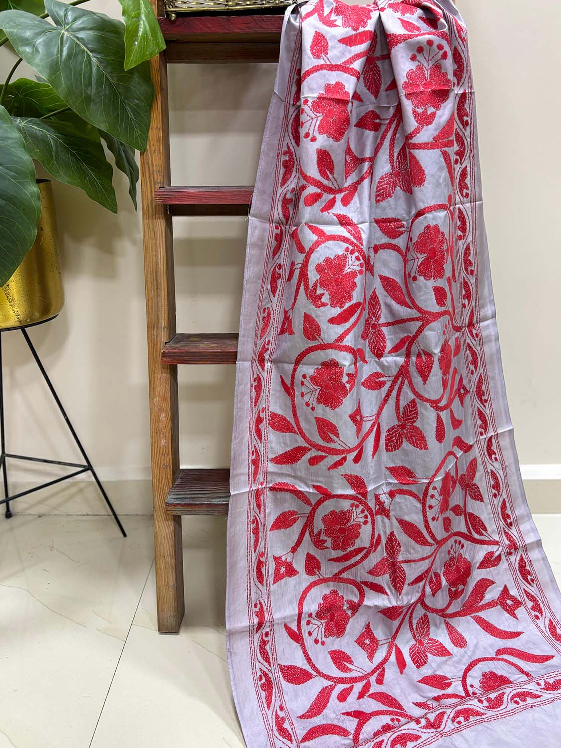 Grey Hand Embroidered Kantha Bangalore Silk Stole - Luxurion World