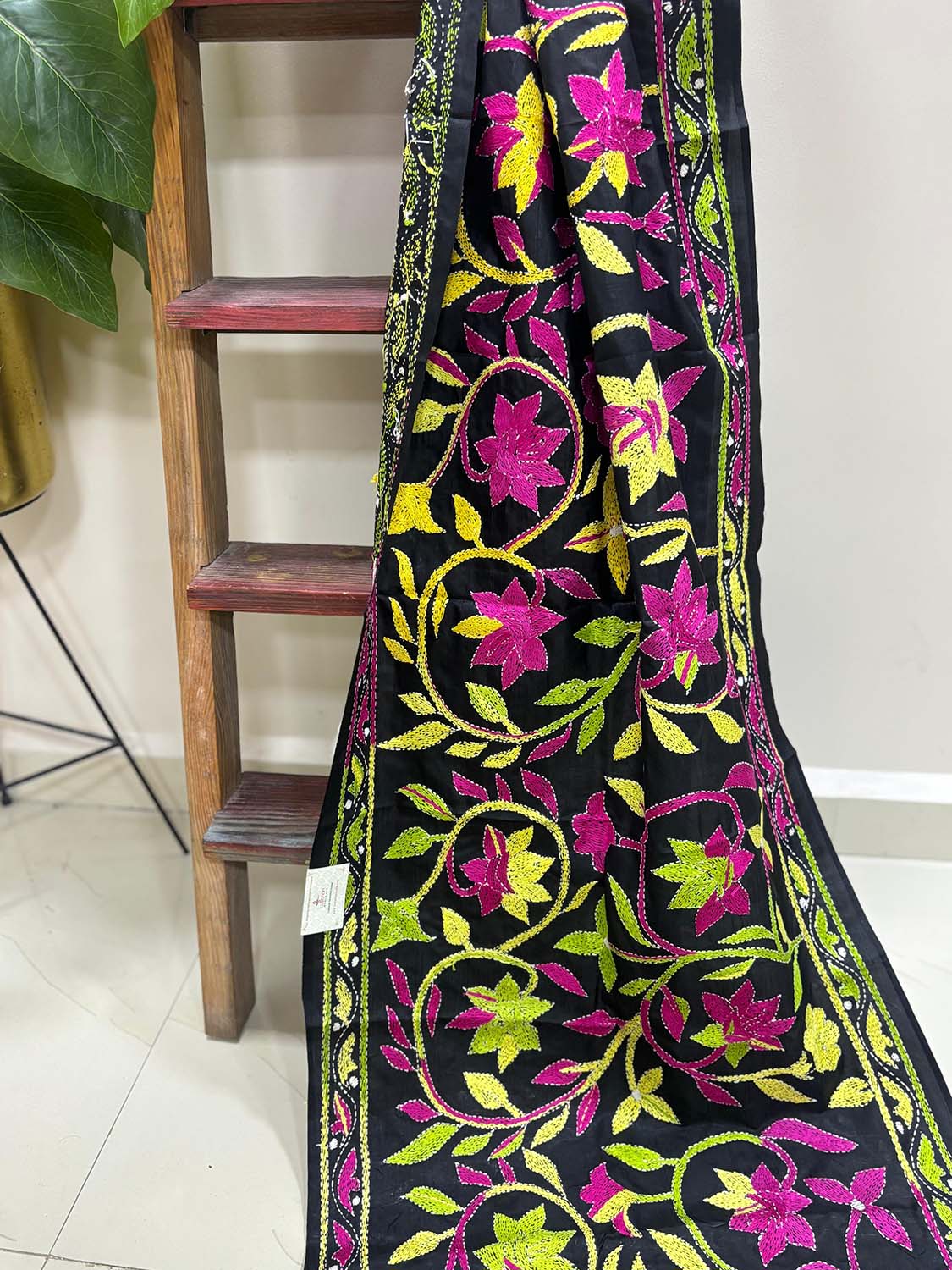 Exquisite Black Hand Embroidered Kantha Bangalore Silk Stole - Luxurion World