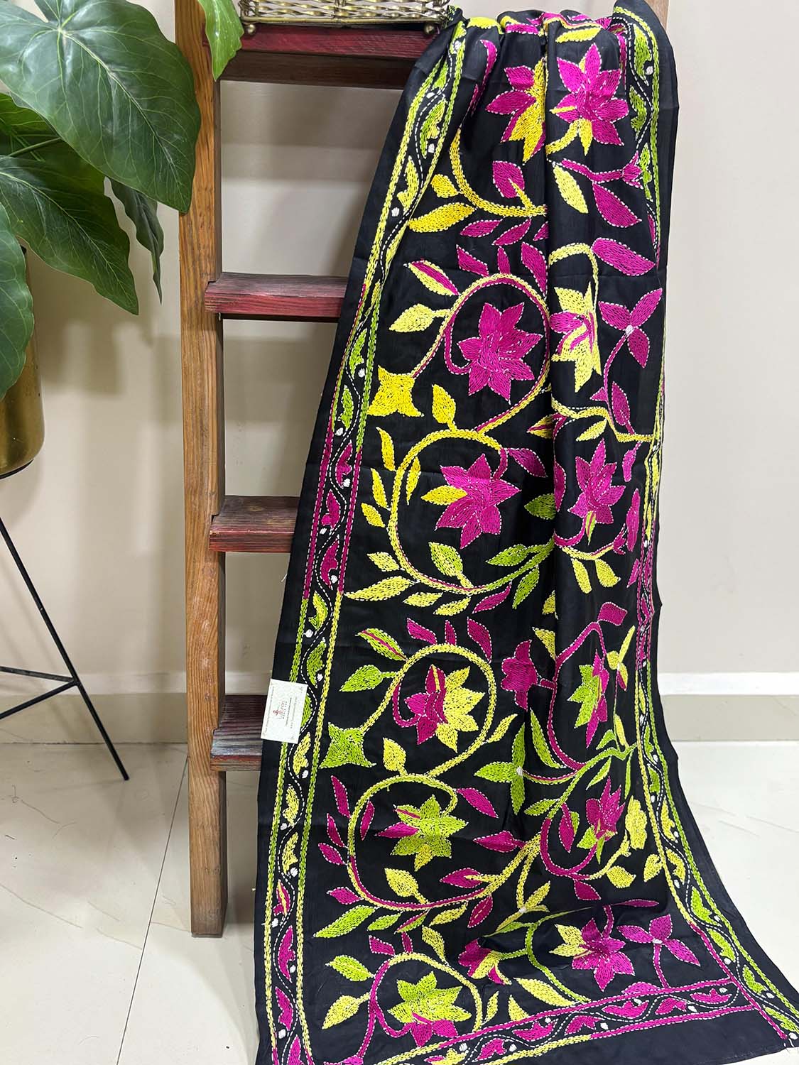 Exquisite Black Hand Embroidered Kantha Bangalore Silk Stole - Luxurion World