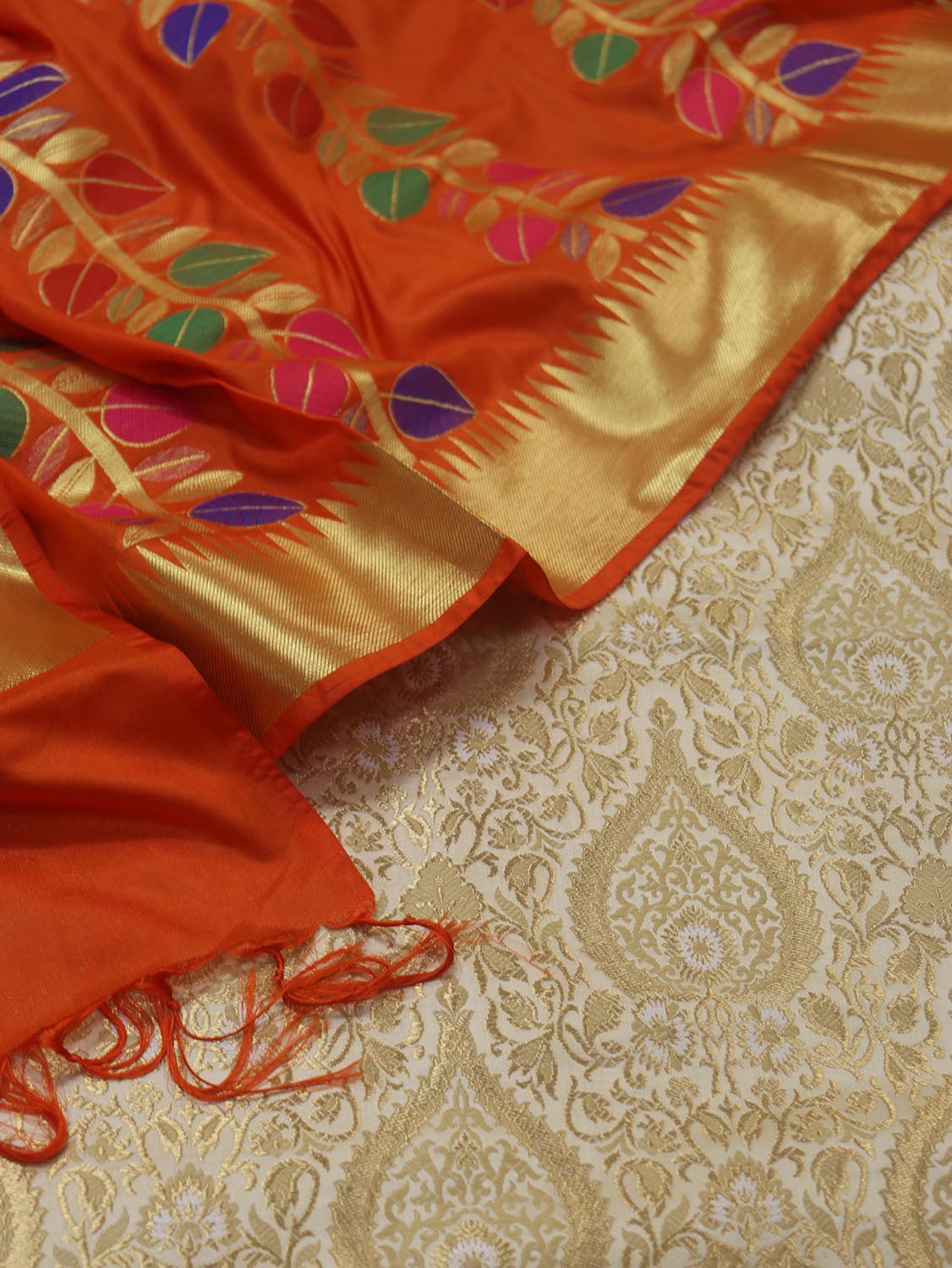 Off White Banarasi KimKhwab Silk Fabric with Orange Meenakari Dupatta - A Stunning Combination! - Luxurion World