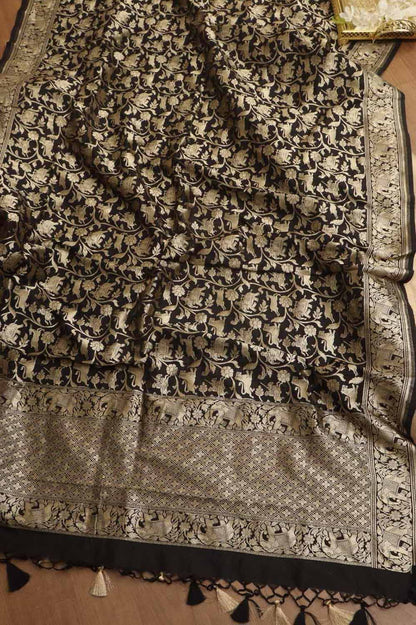 Dyeable Banarasi Georgette Suit With Black Banarasi Silk Shikargah Design Dupatta - Luxurion World