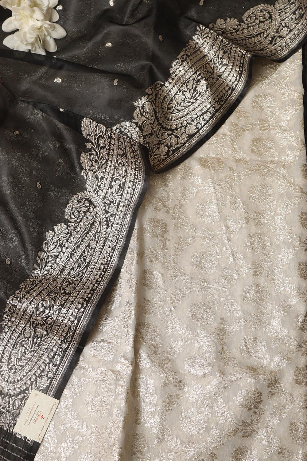 Dyeable Banarasi Chanderi Silk Suit With Black Banarasi Organza Silk Dupatta - Luxurion World