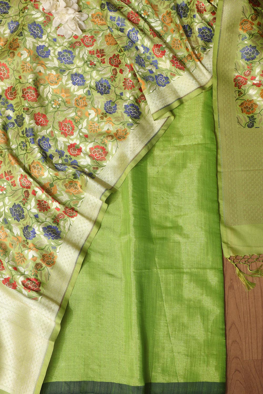 Stunning Green Plain Tissue Cotton Suit With Banarasi Kimkhwab Design Silk Dupatta - Luxurion World