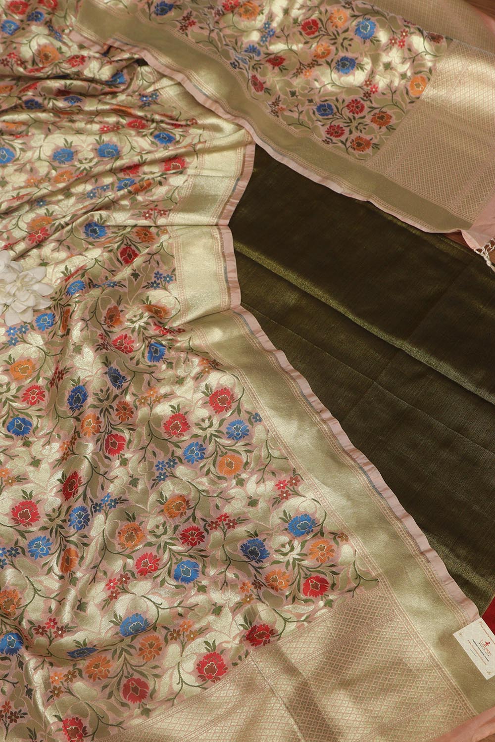 Stunning Green Plain Tissue Cotton Suit With Banarasi Kimkhwab Design Silk Dupatta - Luxurion World