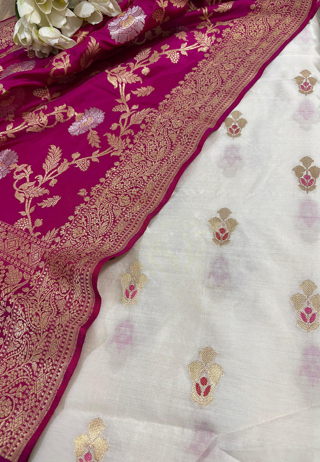 Dyeable Banarasi Handloom Chiniya Silk Suit With Pink Banarasi Handloom Pure Katan Silk Kadwa Dupatta - Luxurion World