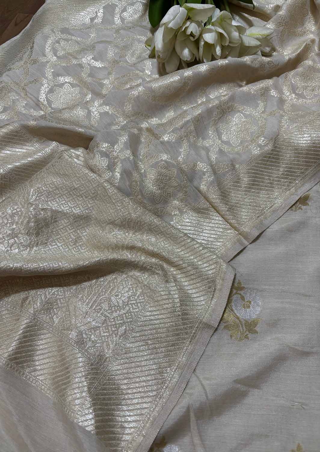 Stunning Dyeable Banarasi Handloom Moonga Silk Suit With Dyeable Banarasi Handloom Pure Moonga Silk Dupatta - Luxurion World
