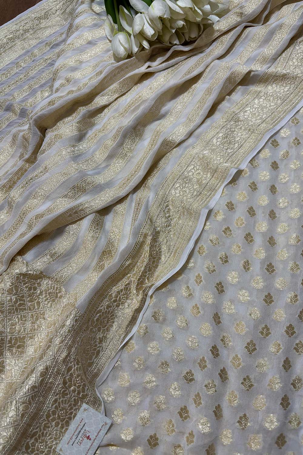 Dyeable Banarasi Pure Georgette Suit With Dyeable Banarasi Handloom Pure Georgette Stripes Design Dupatta - Luxurion World