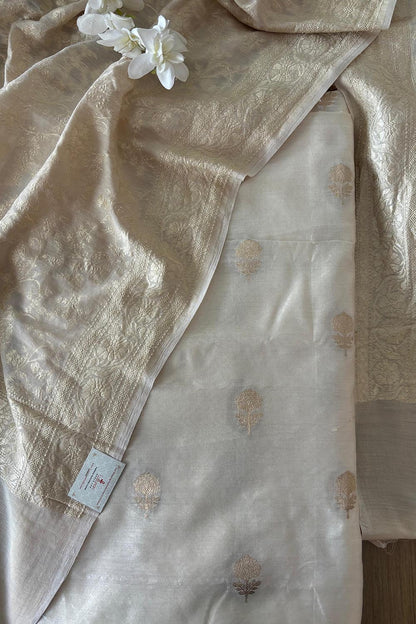 Elegant Dyeable Banarasi Handloom Chiniya Silk Suit With Dyeable Banarasi Handloom Pure Moonga Silk Flower Design Jaal Work Dupatta - Luxurion World