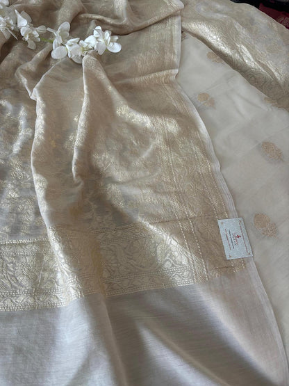 Elegant Dyeable Banarasi Handloom Chiniya Silk Suit With Dyeable Banarasi Handloom Pure Moonga Silk Flower Design Jaal Work Dupatta - Luxurion World