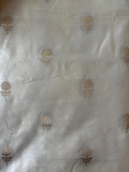 Elegant Dyeable Banarasi Handloom Chiniya Silk Suit With Dyeable Banarasi Handloom Pure Moonga Silk Flower Design Jaal Work Dupatta - Luxurion World