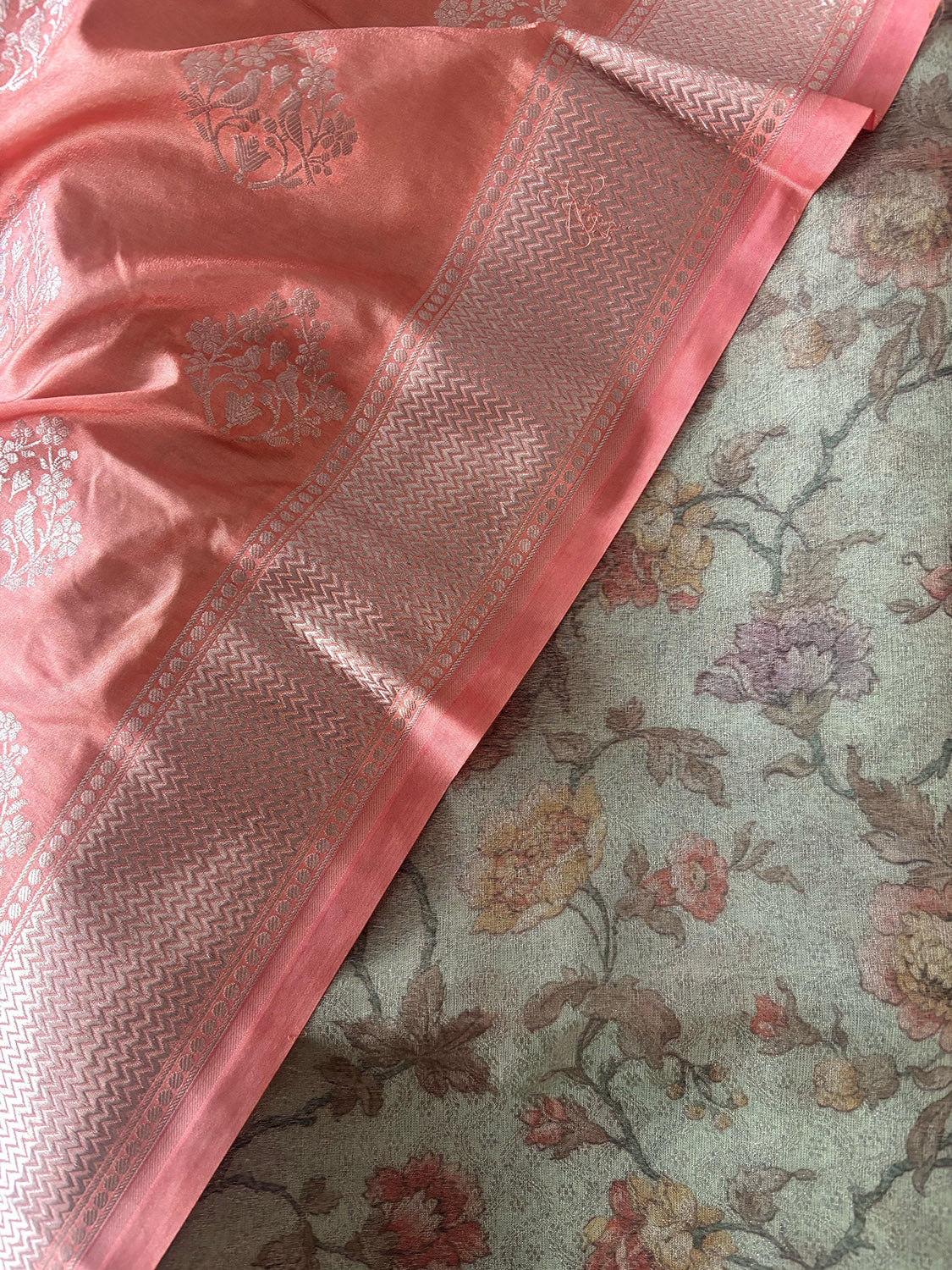 Stunning Green Digital Printed Tissue Organza Suit With Peach Banarasi Silk Dupatta - Luxurion World