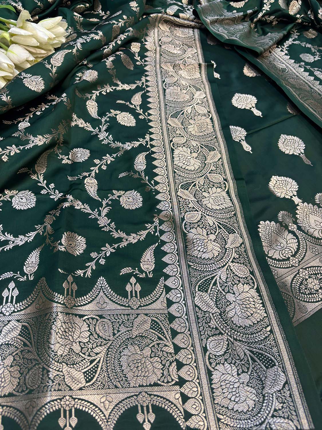 Green Banarasi Mashru Silk Flower Design Three Piece Unstitched Suit Set - Luxurion World