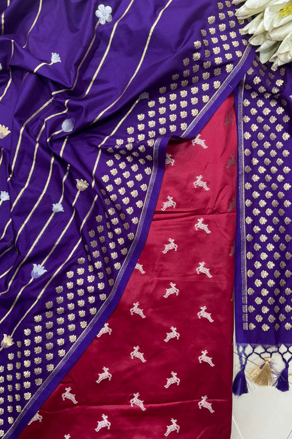 Red Banarasi Mashru Silk Deer Design Suit With Purple Banarasi Silk Sona Roopa Dupatta - Luxurion World