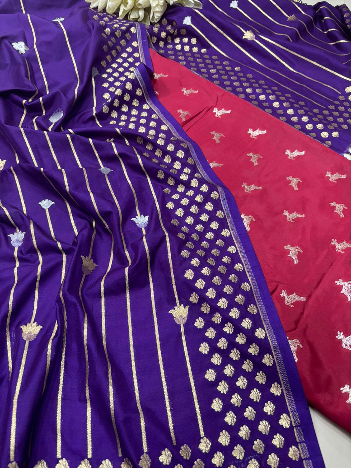 Red Banarasi Mashru Silk Deer Design Suit With Purple Banarasi Silk Sona Roopa Dupatta - Luxurion World