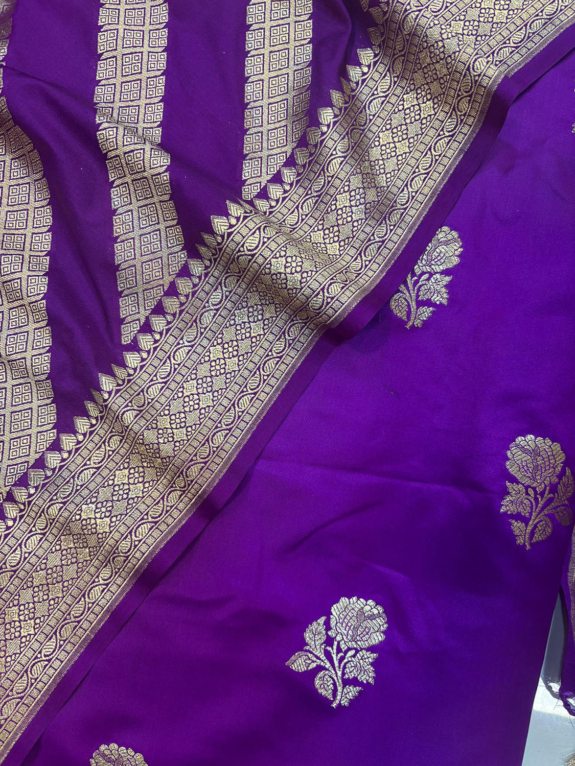 Stunning Purple Handloom Banarasi Silk Flower Design Suit With Purple Banarasi Silk Stripe Design Dupatta - Luxurion World