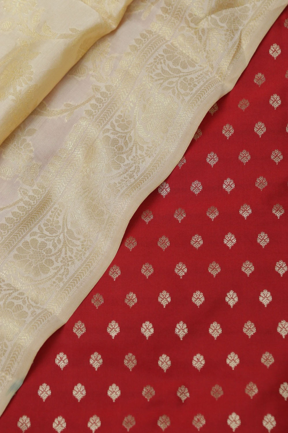 Red Banarasi Silk Small Booti Design With Banarasi Silk Dupatta - Luxurion World