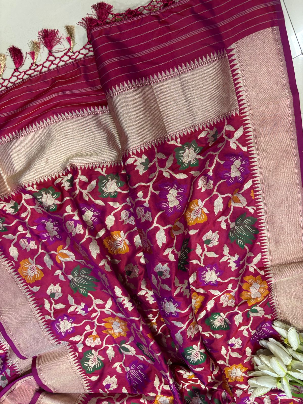 Pink Banarasi Handloom Chiniya Silk Suit With Pink Banarasi Handloom Pure Katan Silk Flower Design Meenakari Dupatta - Luxurion World