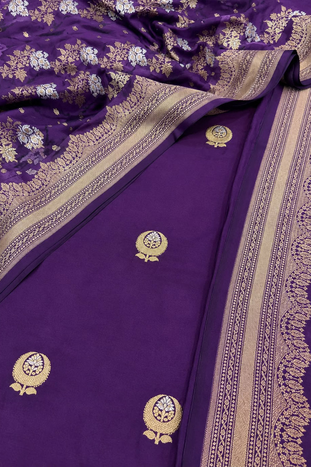 IS4B126081803 Purple Banarasi Handloom Pure Silk  Suit With Purple Banarasi Handloom Pure Katan Silk Sona Roopa Flower Design Dupatta