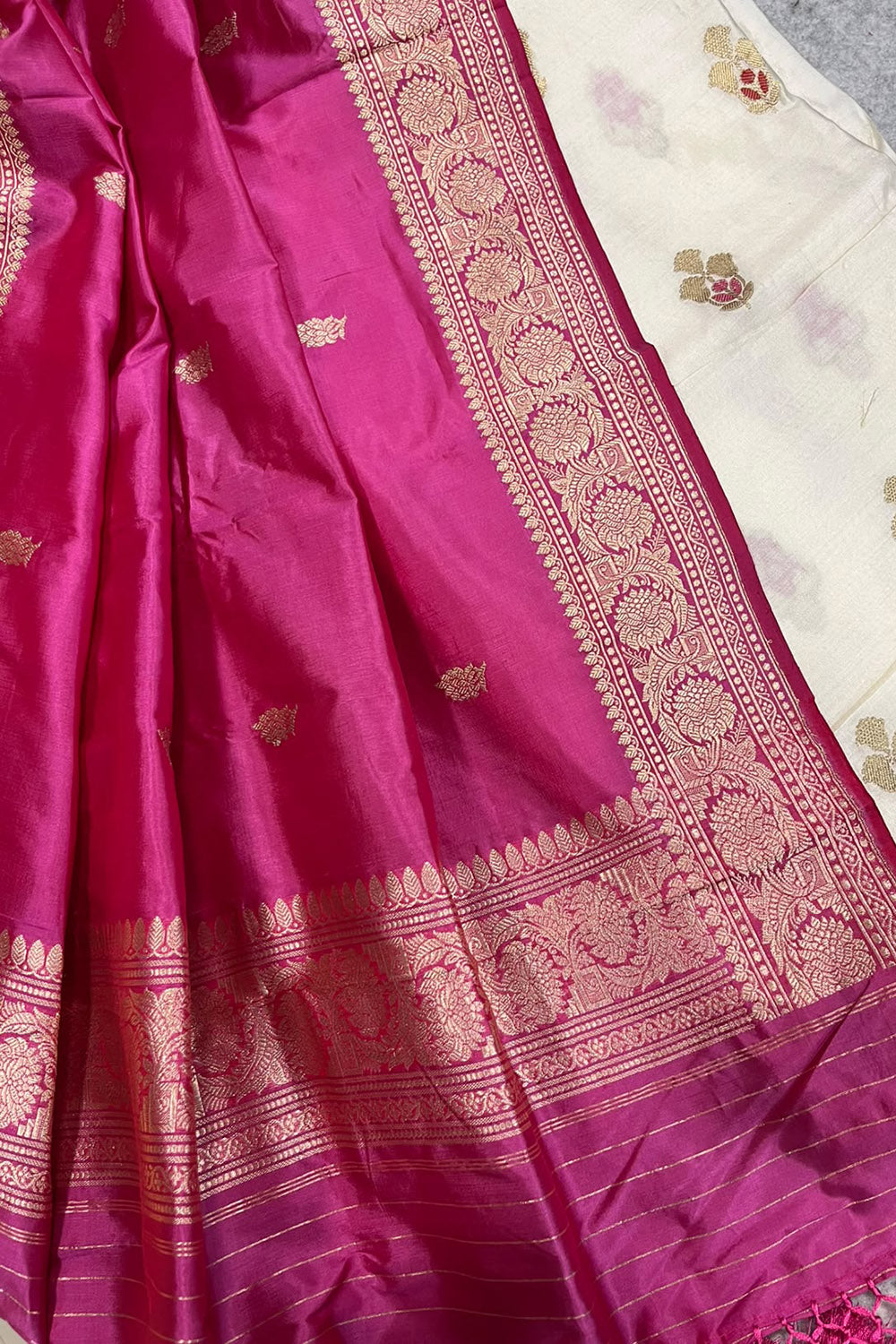 Dyeable Banarasi Handloom Chiniya Silk Suit With Pink Banarasi Pure Katan Silk Handloom Dupatta IS4B126100701