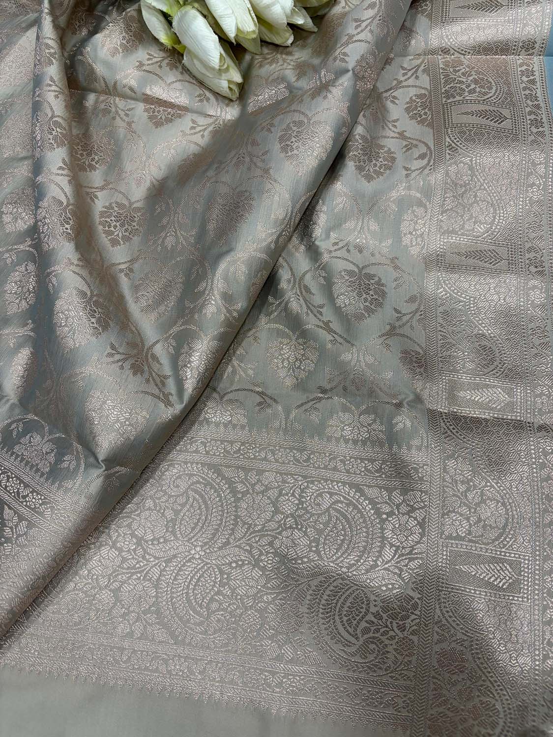 Pastel Banarasi Silk Suit Set - Elegant and Timeless - Luxurion World