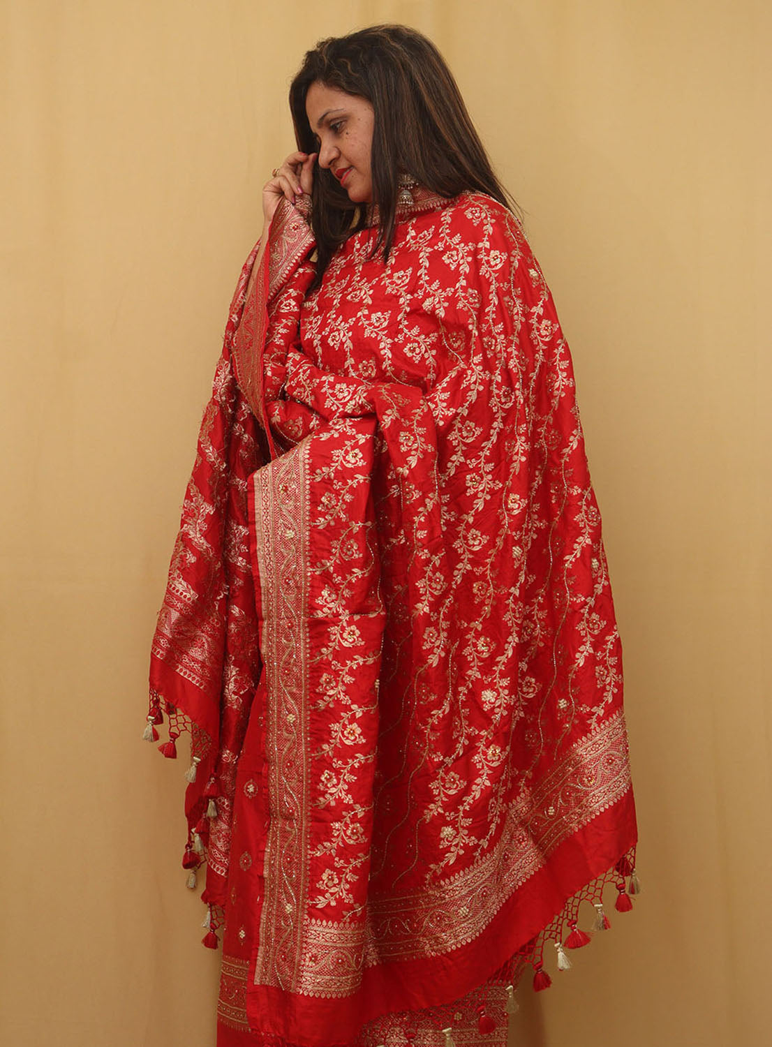Red Banarasi Handloom Pure Katan Silk Three Piece Unstitched Suit Set - Luxurion World