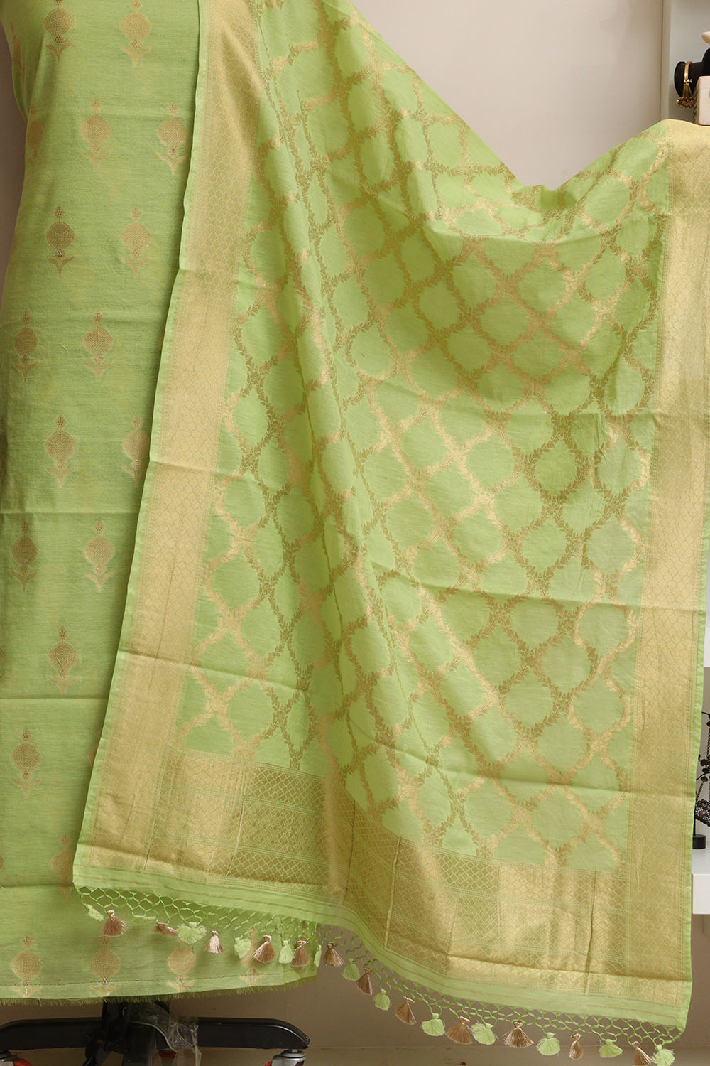 Green Banarasi Cotton Three Piece Unstitched Suit Set - Luxurion World