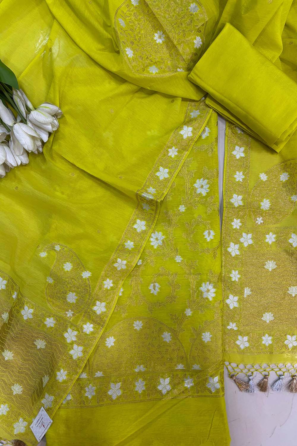 Green Banarasi Premium Cotton Three Piece Unstitched Sona Roopa Flower Design Suit Set - Luxurion World