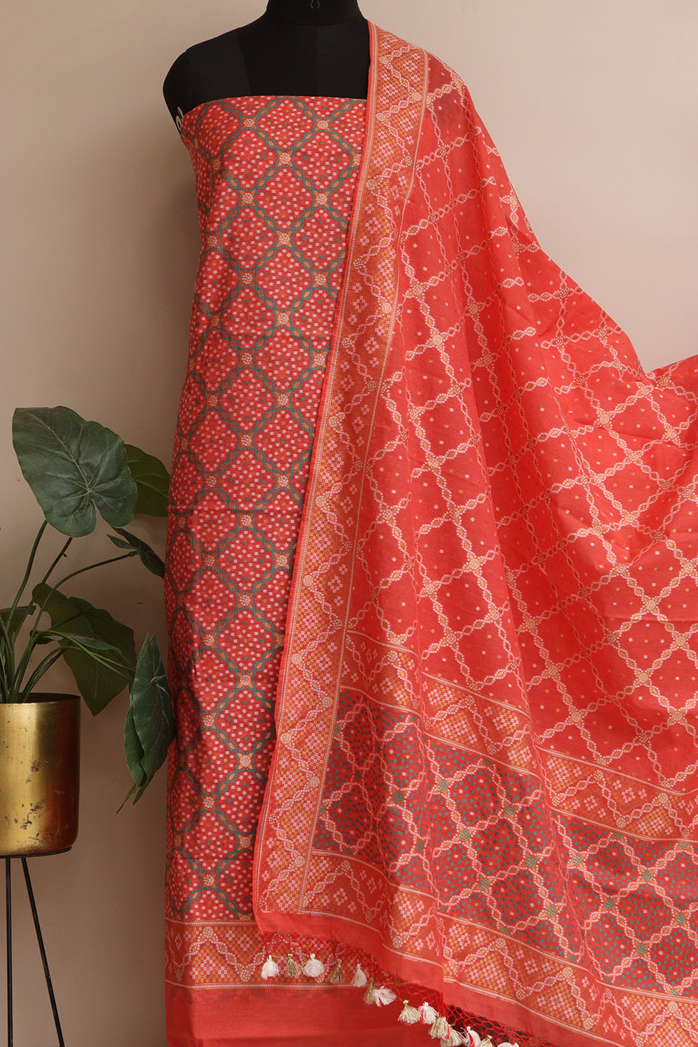 Pink Banarasi Cotton Silk Three Piece Unstitched Suit Set - Luxurion World