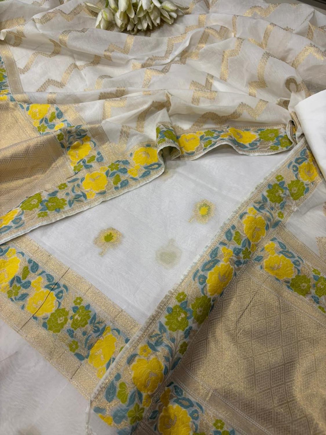 Dyeable Pure Cotton Banarasi Handloom Meenakari Unstitched Three Piece Suit Set - Luxurion World