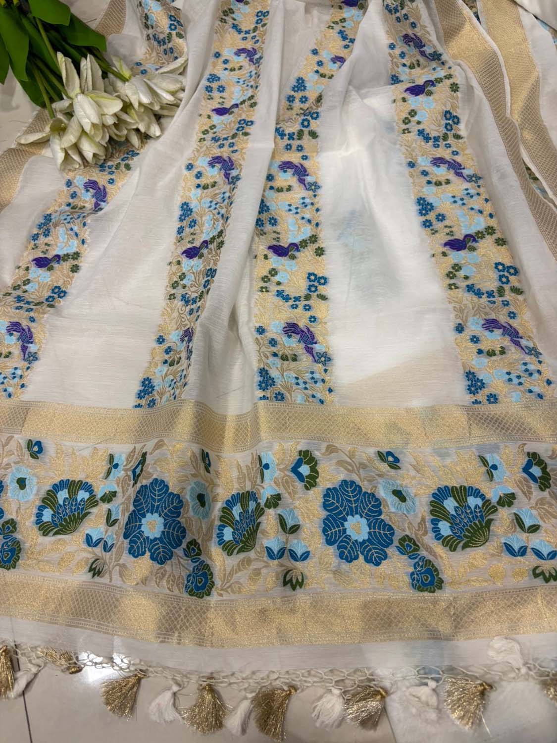 Dyeable Pure Cotton Banarasi Handloom Meenakari Unstitched Three Piece Suit Set - Luxurion World