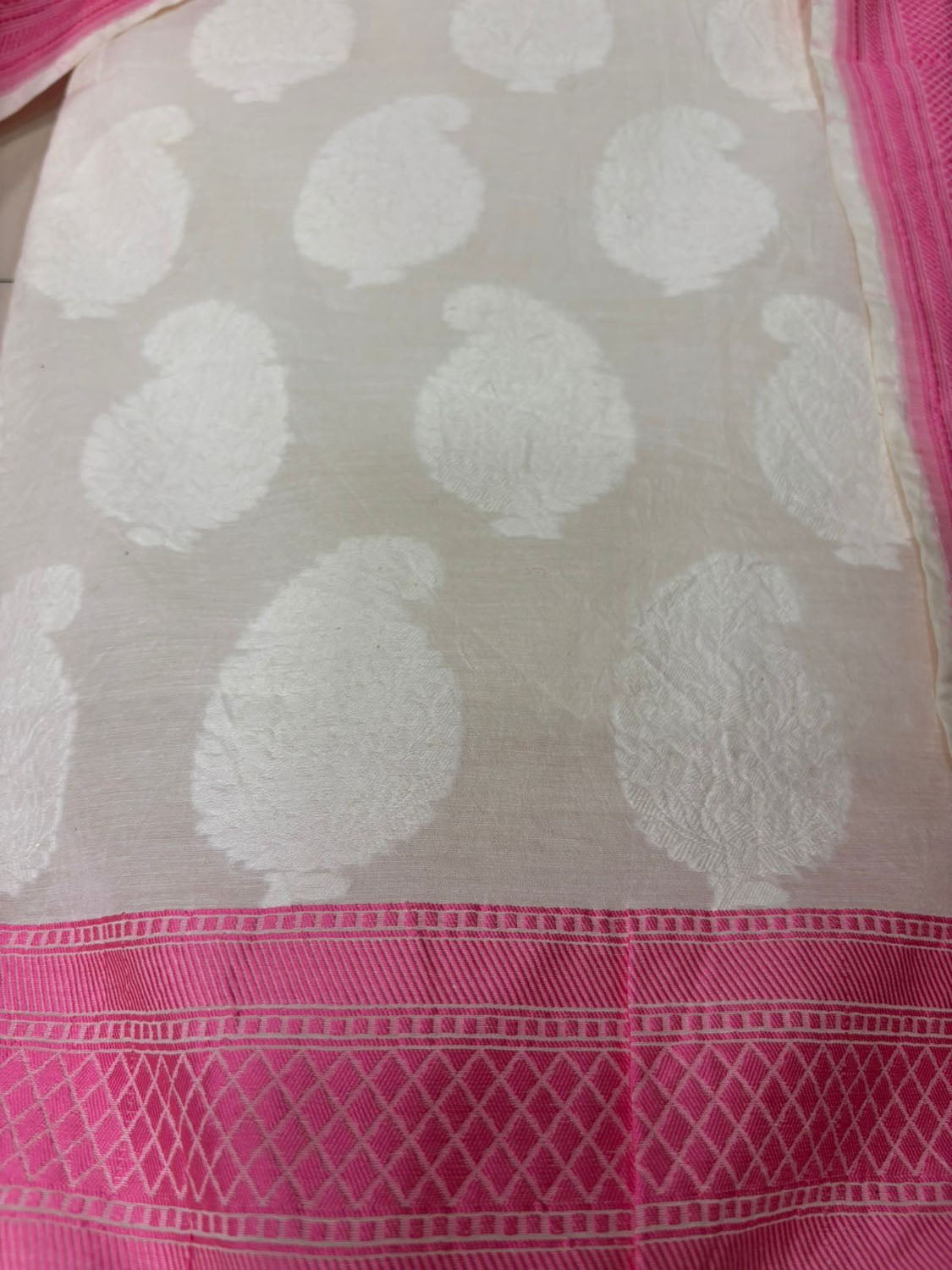 Dyeable Pure Cotton Banarasi Handloom Unstitched Three Piece Suit Set - Luxurion World