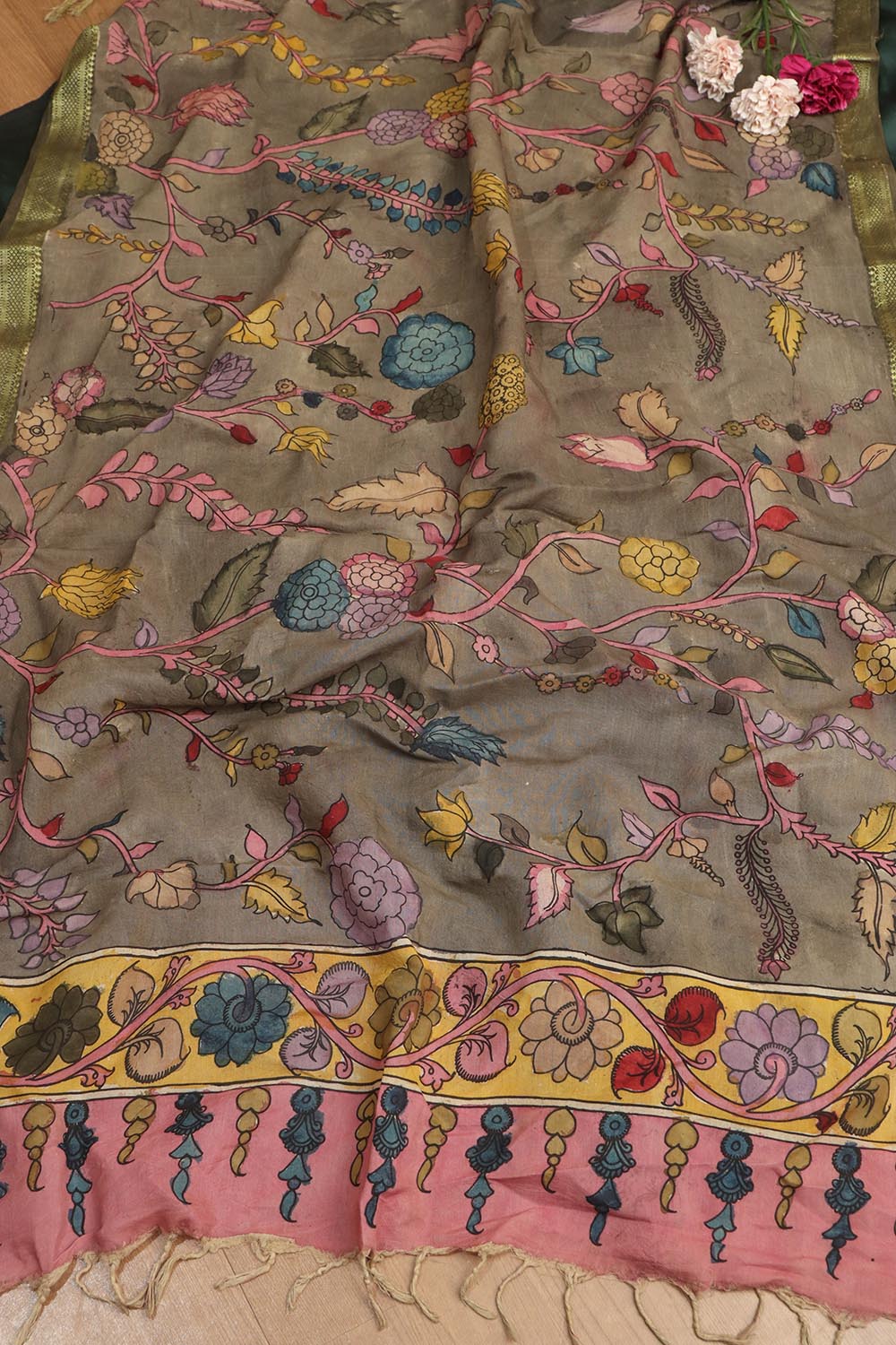 Green Plain Silk Suit With Kalamkari Hand Painted Silk Dupatta - Luxurion World