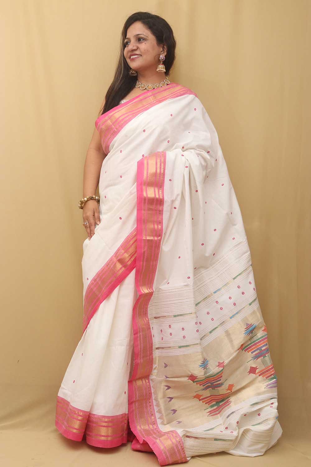 Off White Handloom Paithani Pure Cotton Saree - Luxurion World