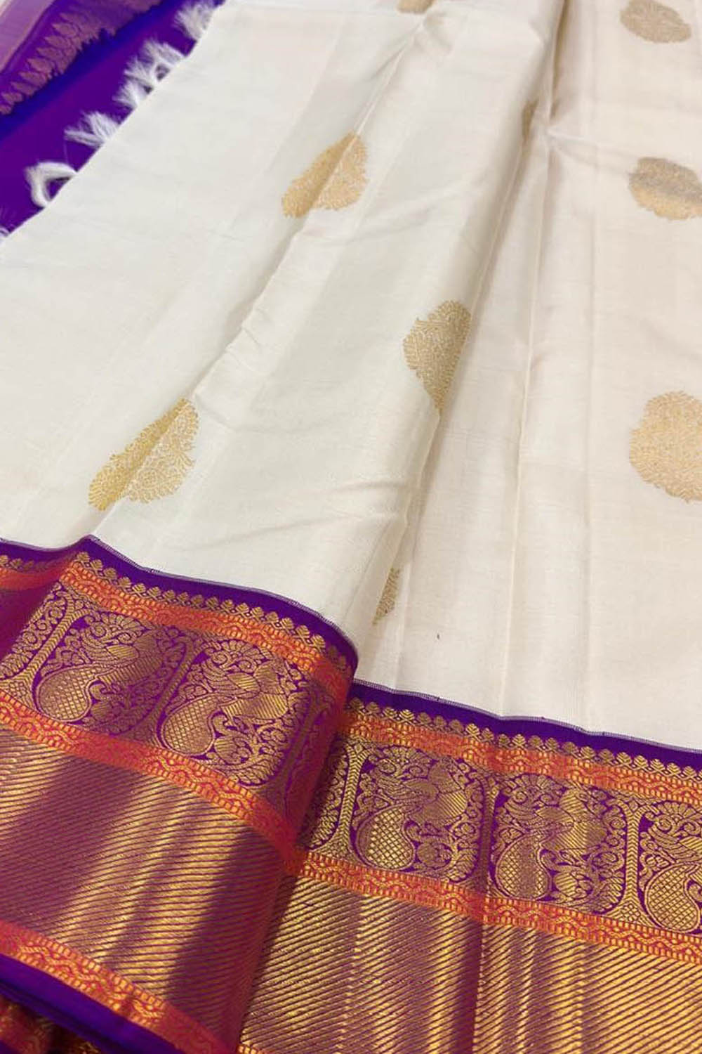 Off White Handloom Kanjeevaram Pure Silk Saree