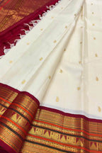 Off White Handloom Kanjeevaram Pure Silk Saree