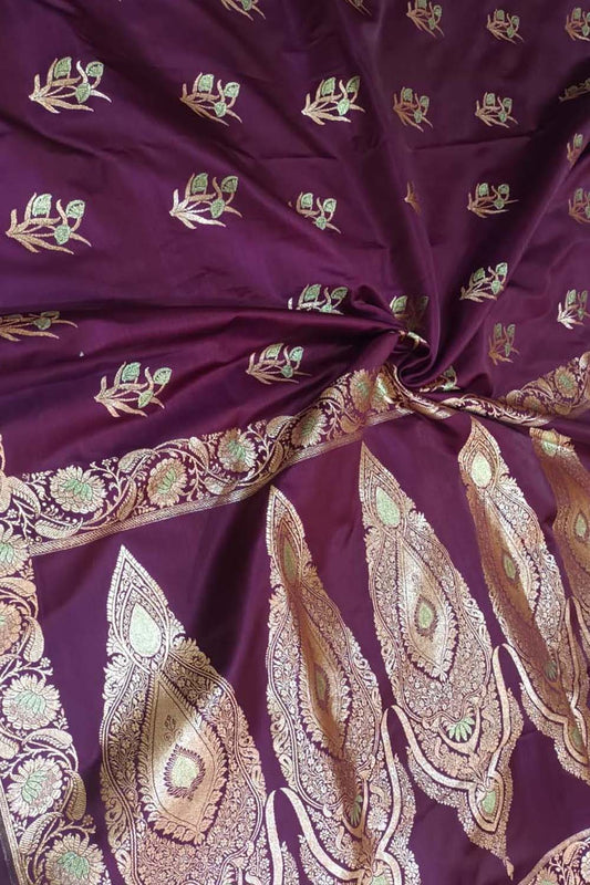 Elegant Purple Banarasi Silk Saree: Traditional Beauty - Luxurion World