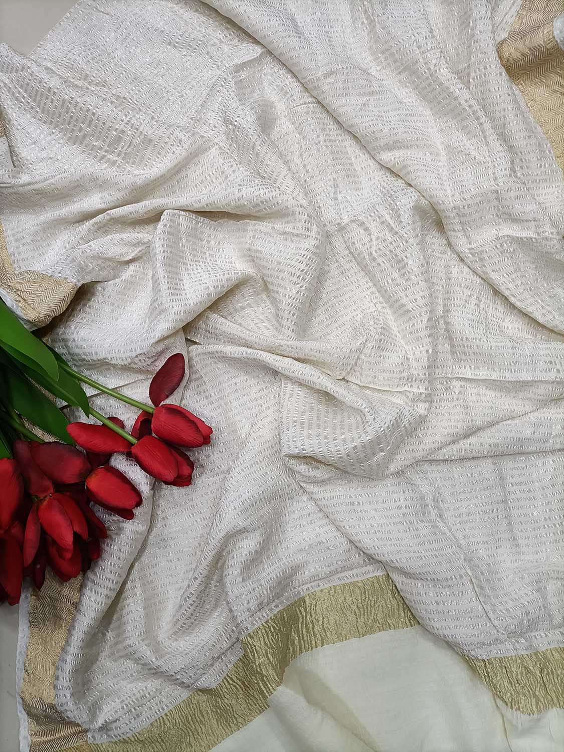 Dyeable Handloom Banarasi Pure Moonga Silk Stripe Design Dupatta - Luxurion World- Crafted Heirlooms