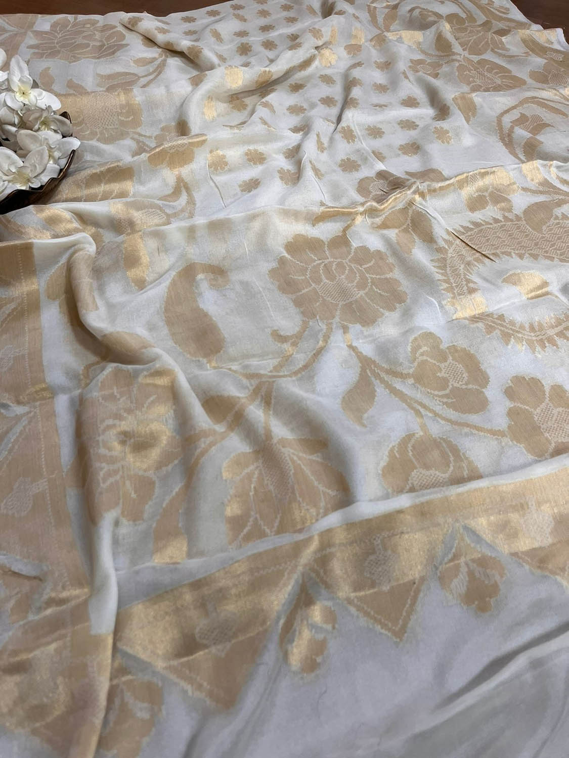 Colorful Banarasi Chiffon Dupatta - Dyeable Handloom Design - Luxurion World